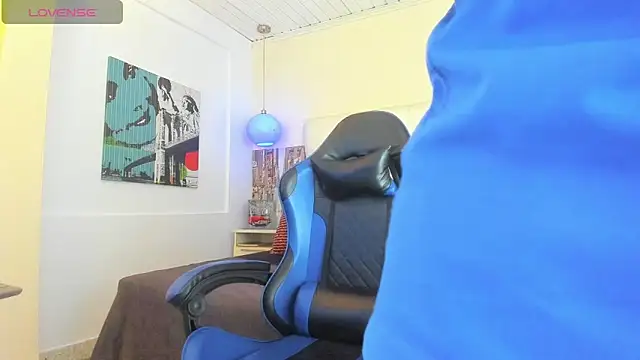 Yiyo10  online show from 04-04-26, 09:34