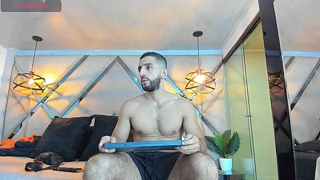 Yiyo10  online show from 04-08-26, 03:50