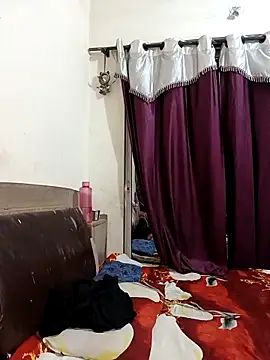 MEERAcle online show from 02-27-26, 04:51