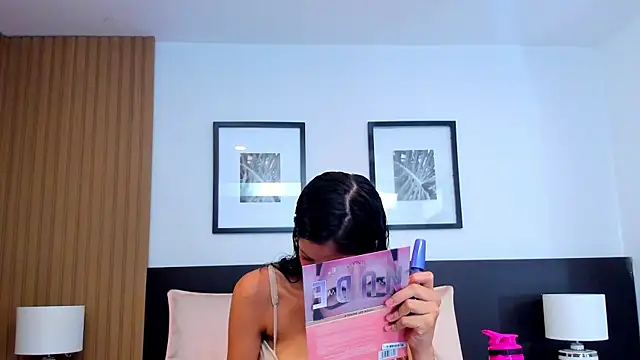 catalina jolie online show from 12-01-25, 04:28