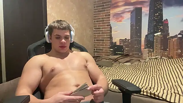 MusclePhantom online show from 11-20-25, 10:20