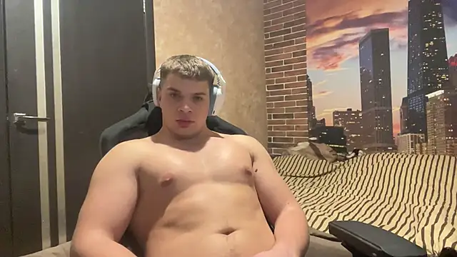 MusclePhantom online show from 12-22-25, 09:45