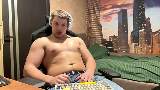 MusclePhantom online show from 03-04-26, 09:10