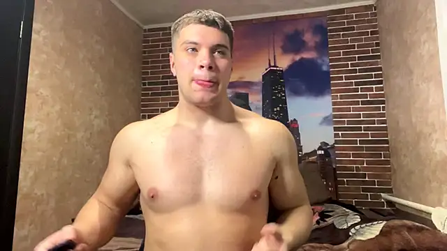 MusclePhantom online show from 03-22-26, 09:29