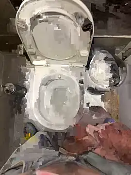 Snapshot of asston-martin chatting on 11-09-25, 09:51 asston-martin online show from 11-09-25, 09:51