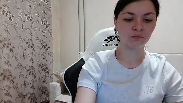 Snapshot of Amanda_Soft chatting on 10-20-25, 05:35 Amanda Soft online show from 10-20-25, 05:35