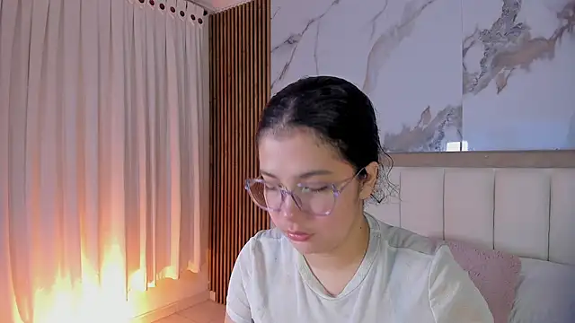 Snapshot of LunaRosse_ chatting on 06-26-26, 10:30 LunaRosse online show from 06-26-26, 10:30