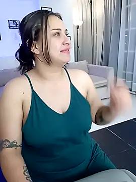 Laureen se online show from 05-21-26, 05:03