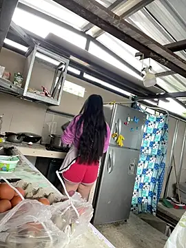 Snapshot of Lali_HOtt chatting on 04-01-26, 02:36 Lali HOtt online show from 04-01-26, 02:36