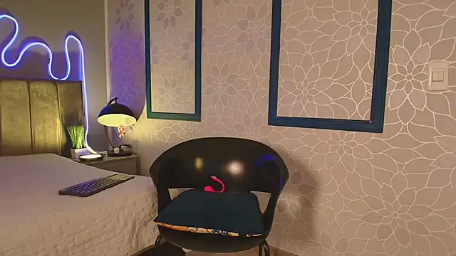  Maccaa  online show from 01-15-26, 02:32