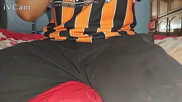 Snapshot of Chair-sm chatting on 09-13-25, 09:58 Chair-sm online show from 09-13-25, 09:58