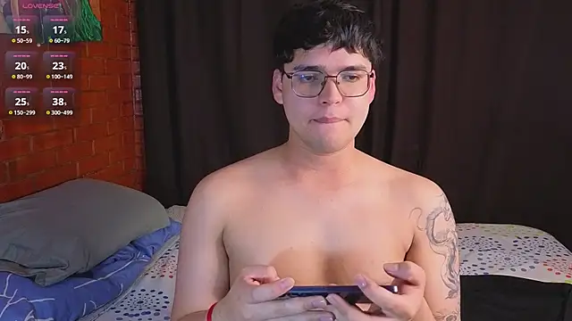 Snapshot of Danijungle chatting on 11-11-25, 02:22 Danijungle online show from 11-11-25, 02:22