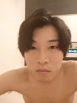 Snapshot of tanaka113 chatting on 05-05-26, 03:31 tanaka113 online show from 05-05-26, 03:31