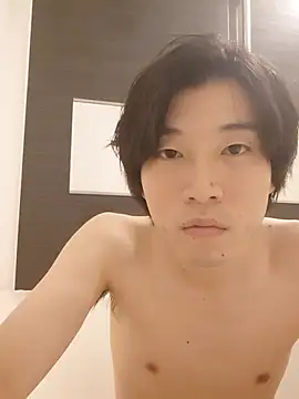 Snapshot of tanaka113 chatting on 05-22-26, 02:12 tanaka113 online show from 05-22-26, 02:12