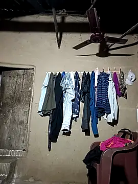 Snapshot of nughtytommy01 chatting on 11-28-25, 11:35 nughtytommy01 online show from 11-28-25, 11:35