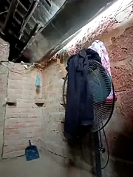 Snapshot of nughtytommy01 chatting on 12-22-25, 08:22 nughtytommy01 online show from 12-22-25, 08:22