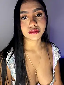 Michelle johnson  online show from 09-12-25, 05:57