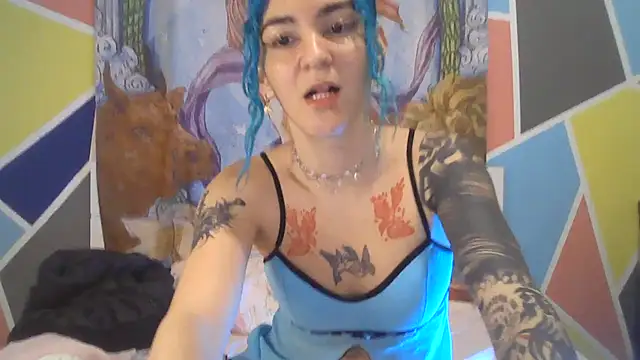 Snapshot of peetitefairy chatting on 09-28-25, 04:40 peetitefairy online show from 09-28-25, 04:40