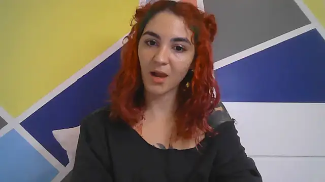 Snapshot of peetitefairy chatting on 04-26-26, 06:44 peetitefairy online show from 04-26-26, 06:44