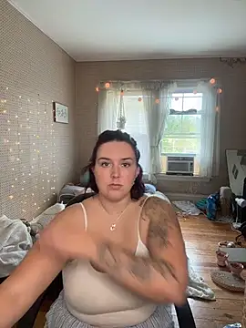 Snapshot of goddesskass chatting on 09-23-25, 01:58 goddesskass online show from 09-23-25, 01:58