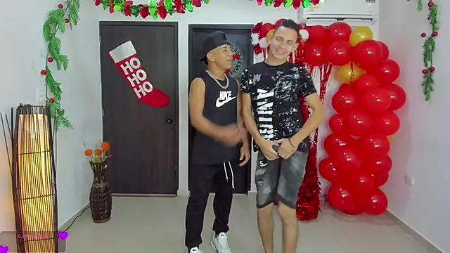 Snapshot of Playhardsex_ chatting on 11-30-25, 10:58 Playhardsex online show from 11-30-25, 10:58