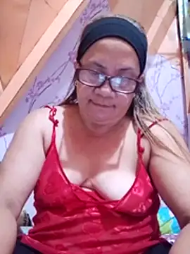 Snapshot of vickyhot1966 chatting on 06-24-26, 01:54 vickyhot1966 online show from 06-24-26, 01:54