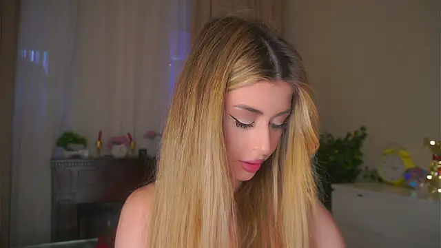 Snapshot of GeorginaHarn chatting on 04-24-26, 09:34 GeorginaHarn online show from 04-24-26, 09:34