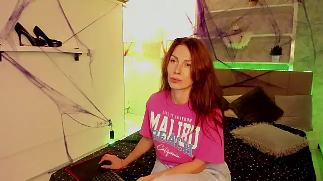 IsabelKiss online show from 11-04-25, 01:32