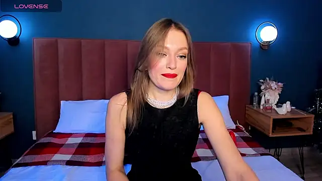 EvelynPoole online show from 12-04-25, 01:48