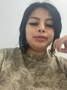 Lili milk20 online show from 04-17-26, 07:06