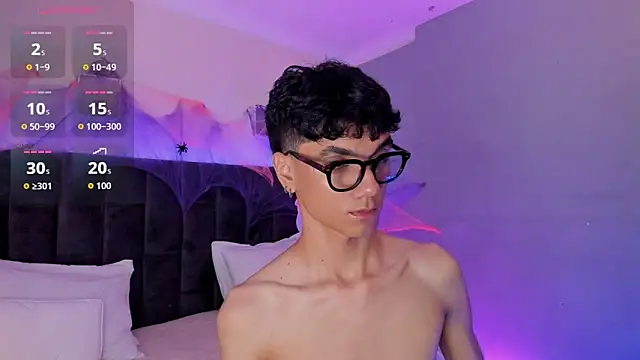 Phillicious   online show from 10-23-25, 10:41