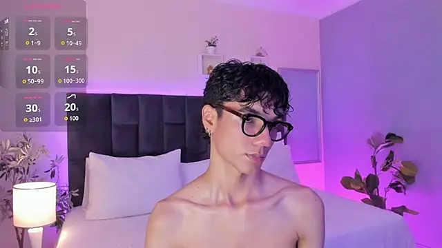 Phillicious   online show from 11-20-25, 10:42