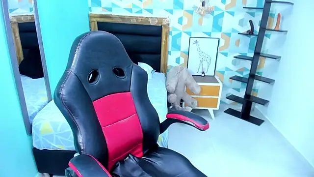 KRISTINPITERS online show from 01-10-26, 07:59