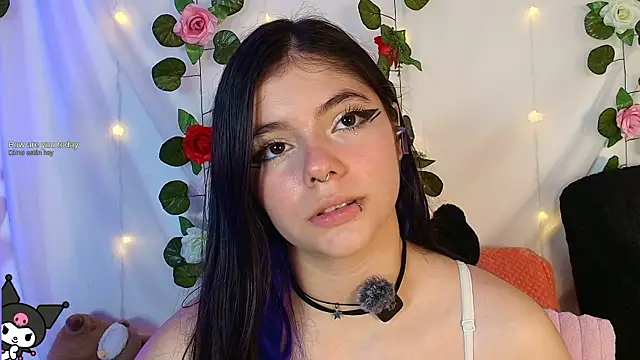 Snapshot of cutee_andrea chatting on 04-29-26, 03:32 cutee andrea online show from 04-29-26, 03:32