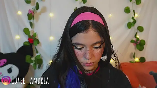 Snapshot of cutee_andrea chatting on 05-28-26, 03:48 cutee andrea online show from 05-28-26, 03:48