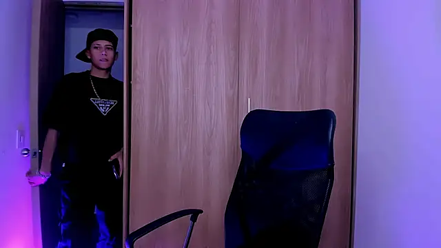 Toy boy777 online show from 02-18-26, 09:00