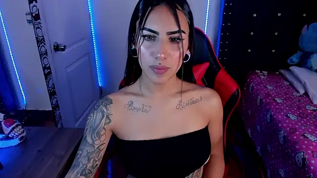 Snapshot of Samanthademonx20_ chatting on 04-07-26, 07:09 Samanthademonx20 online show from 04-07-26, 07:09