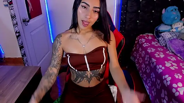 Snapshot of Samanthademonx20_ chatting on 05-02-26, 01:10 Samanthademonx20 online show from 05-02-26, 01:10
