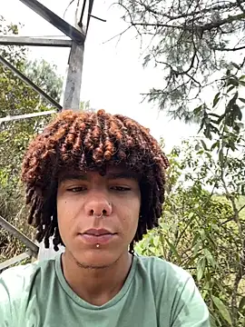 Snapshot of Alexis_Spicter chatting on 09-12-25, 06:52 Alexis Spicter online show from 09-12-25, 06:52