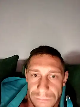 Dawidwi493  online show from 10-08-25, 01:03