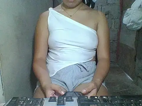 Skinny PinayGirljust18 online show from 06-18-26, 08:25