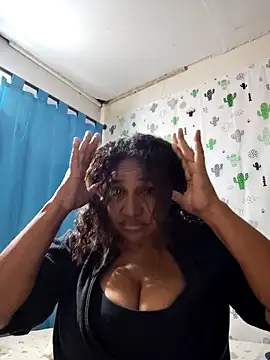 Avannay online show from 04-18-26, 01:42