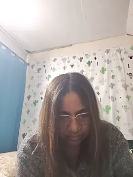 Snapshot of Avannay chatting on 06-11-26, 01:27 Avannay online show from 06-11-26, 01:27