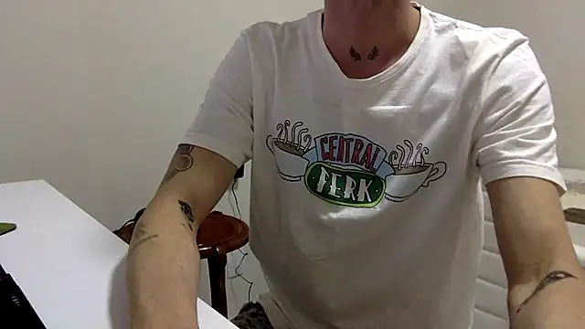 Snapshot of Fubinha chatting on 07-27-26, 01:12 Fubinha online show from 07-27-26, 01:12