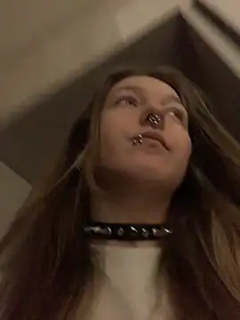 VesnaCrystal online show from 11-16-25, 03:17