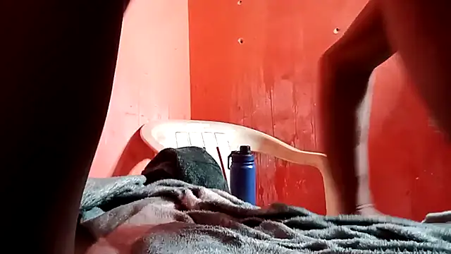 Snapshot of Hay-Viene-El-Huyy chatting on 01-16-26, 12:53 Hay-Viene-El-Huyy online show from 01-16-26, 12:53