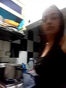 Lady 16 online show from 01-11-26, 08:47