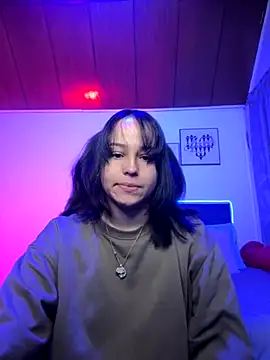 Eymmy 24 online show from 11-13-25, 01:59