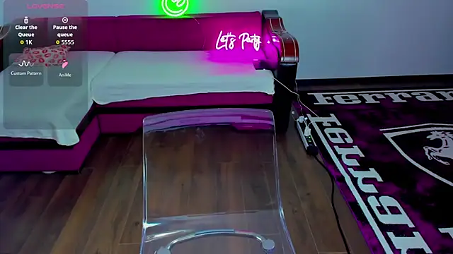 MiaKiittyy online show from 11-24-25, 01:05