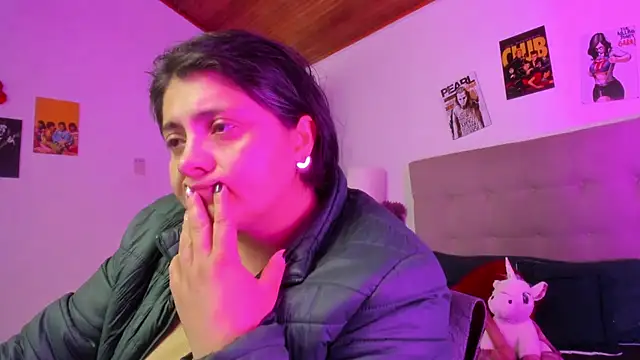 Snapshot of TifanyAmazinng chatting on 02-04-26, 12:22 TifanyAmazinng online show from 02-04-26, 12:22